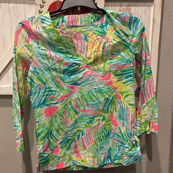 Lilly Pulitzer Amelia Tropical Blouse - Picture 4 of 6